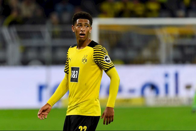 Sao trẻ Dortmund thoát án treo giò sau phát ngôn gây sốc