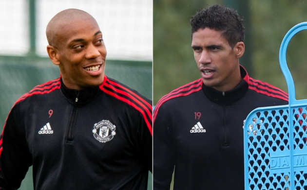 Martial và Varane đã tập luyện trở lại Martial và Varane đã tập luyện trở lại