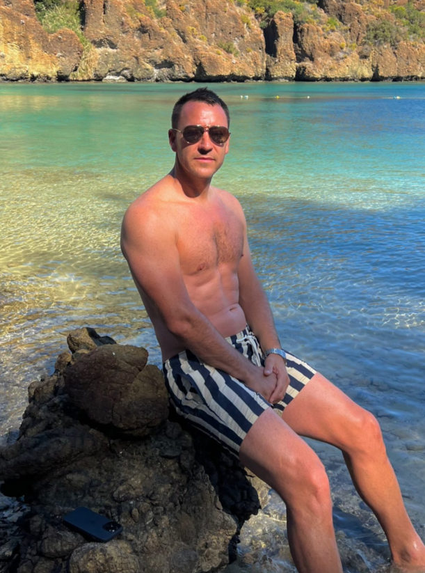 Dù đã rời xa sân cỏ khá lâu nhưng Terry vẫn có một thân hình khá chuẩn