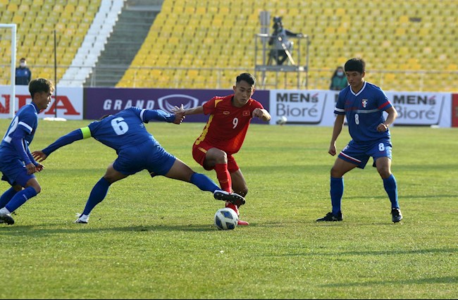 U23 Việt Nam thi đấu bế tắc trước U23 Đài Bắc Trung Hoa Lê Văn Xuân U23 Việt Nam thi đấu bế tắc trước U23 Đài Bắc Trung Hoa Lê Văn Xuân