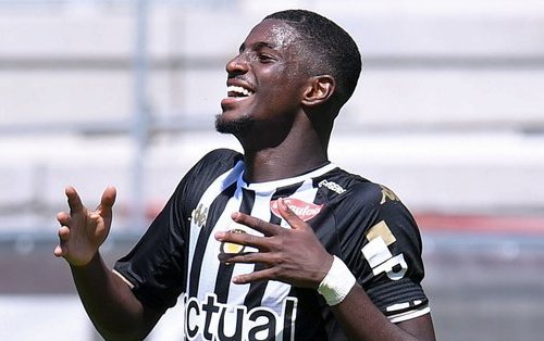 Mohamed-Ali Cho Mohamed-Ali Cho