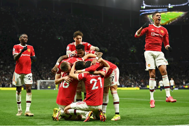 MU đánh bại Tottenham 3-0