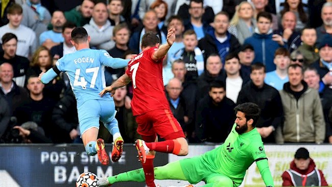 Liverpool và Man City hòa nhau 2-2 trên sân Anfield