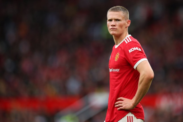 Ban huấn luyện MU họp bàn nâng cấp Scott McTominay