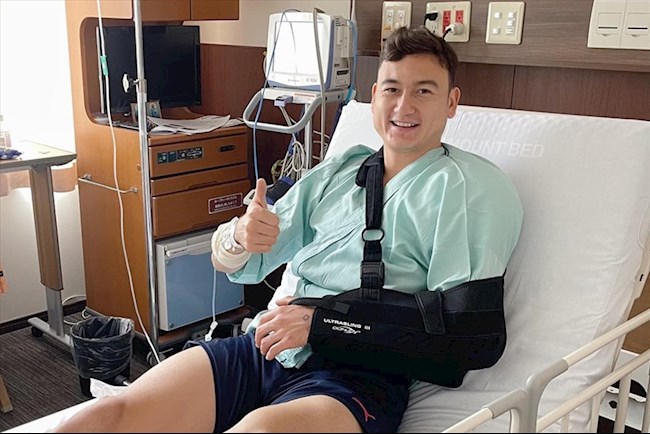 Thủ môn Đặng Văn Lâm báo tin vui cho thầy Park