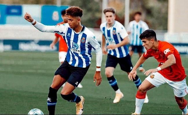 Man City chạy đua giành chữ ký sao trẻ 17 tuổi cùng Arsenal hình ảnh Man City chạy đua giành chữ ký sao trẻ 17 tuổi cùng Arsenal hình ảnh