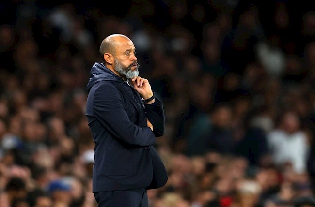 CHÍNH THỨC: Tottenham sa thải Nuno Santo