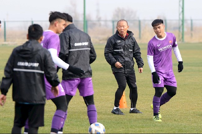 HLV Park Hang Seo đôn 8 cầu thủ U23 lên ĐT Việt Nam