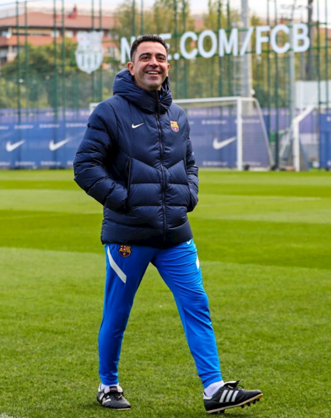 Xavi ở buổi tập đầu tiên tại Barca Xavi ở buổi tập đầu tiên tại Barca