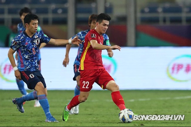 "Cỗ máy ghi bàn" của tuyển Việt Nam phải chườm đá sau trận gặp Nhật