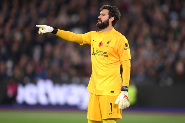 Alisson vẫn chưa quên thất bại trước West Ham