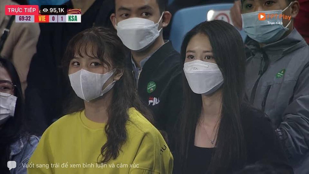 Hot girl trận VN vs Saudi