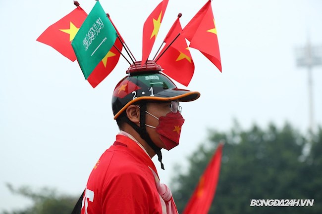 Người hâm mộ trước trận Việt Nam vs Saudi Arabia