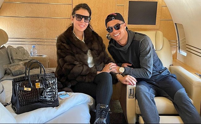 Ronaldo chia tay Bồ Đào Nha