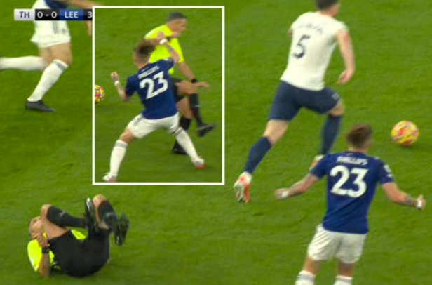 Kalvin Phillips hạ đo ván trọng tài