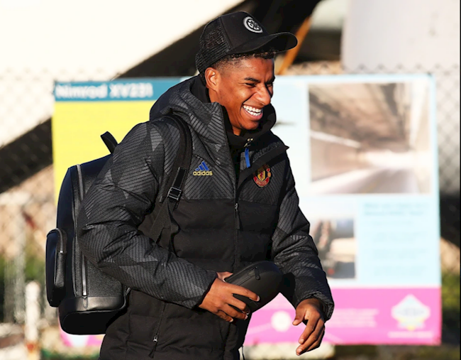 Maguire và Rashford tươi cười trước trận đấu với Villarreal