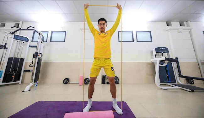 Hùng Dũng miệt mài tập luyện tại CLB Hà Nội