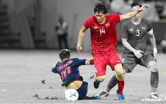 Pirlo Việt Nam và kỳ AFF Cup đầu tiên trong sự nghiệp