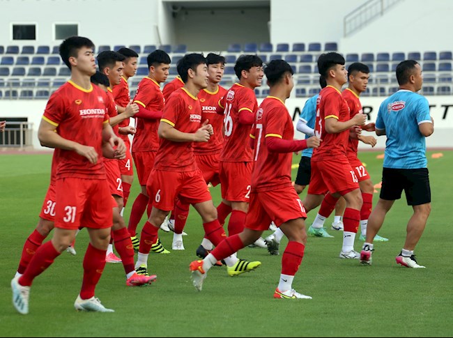 AFF Cup 2022: Hình ảnh thú vị liên quan đến AFF Cup 2022 sẽ khiến bạn hào hứng với sự kiện bóng đá lớn nhất Đông Nam Á. Đừng bỏ lỡ cơ hội đón xem những trận đấu đỉnh cao, những khoảnh khắc đầy cảm xúc và những kỷ niệm khó quên của đội tuyển Việt Nam.