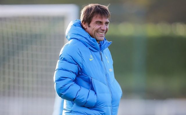 Antonio Conte hứa đem bóng đá đẹp tới Tottenham