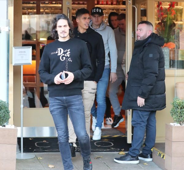 Ronaldo khao cả đội MU ăn tối