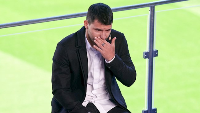 VIDEO: Sergio Aguero thông báo giải nghệ: Nghẹn ngào không nói nên lời