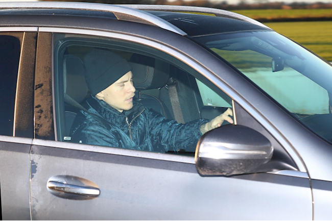 Lindelof trở lại tập luyện sau khi gặp vấn đề về tim mạch ở trận đấu với Norwich, rất may cầu thủ người Thụy Điển không gặp vấn đề nghiêm trọng. Lindelof trở lại tập luyện sau khi gặp vấn đề về tim mạch ở trận đấu với Norwich, rất may cầu thủ người Thụy Điển không gặp vấn đề nghiêm trọng.