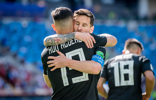 Messi viết tâm thư xúc động gửi đến bạn thân Sergio Aguero