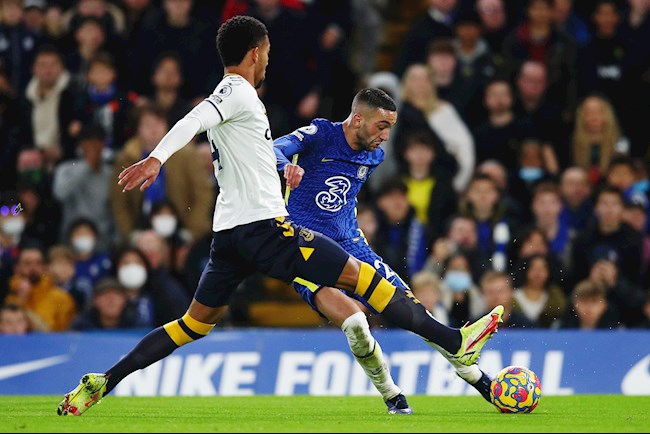 Chelsea không thể ghi bàn trong hiệp 1