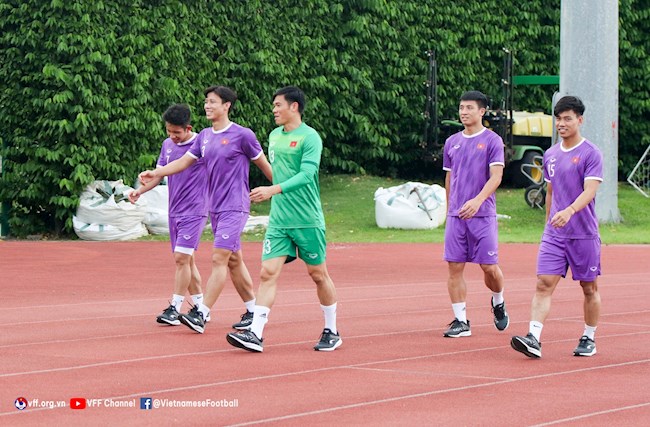 Các cầu thủ đá chính ĐT Việt Nam được nghỉ tập sau trân gặp Indonesia Các cầu thủ đá chính ĐT Việt Nam được nghỉ tập sau trân gặp Indonesia