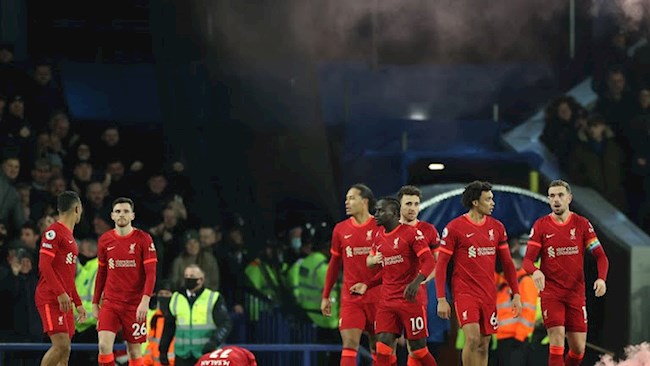 Salah giúp Liverpool dẫn trước 3-1