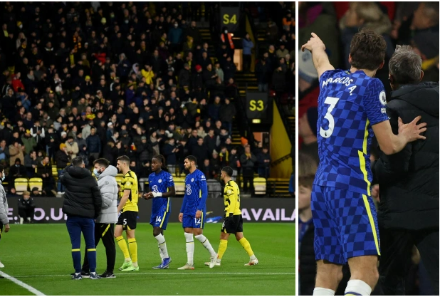 Một CĐV gặp sự cố khiến trận đấu giữa Watford và Chelsea bị gián đoạn