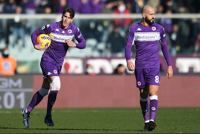 Dusan Vlahovic cân bằng kỷ lục của Ronaldo