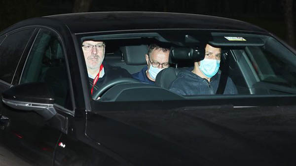 Dàn sao MU đến sân luyện tập trở lại sau bão Covid-19 hình ảnh