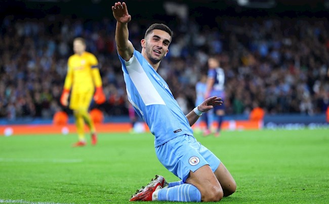 Ferran Torres gia nhập Barca