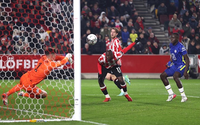 Kepa cản phá ấn tượng trước Brentford Kepa cản phá ấn tượng trước Brentford