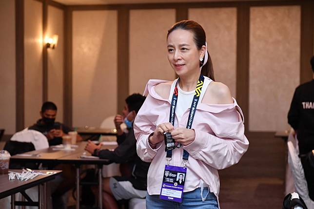 Nữ trưởng đoàn U23 Thái Lan dự tính gặp riêng phóng viên Việt Nam hình ảnh Nữ trưởng đoàn U23 Thái Lan dự tính gặp riêng phóng viên Việt Nam hình ảnh