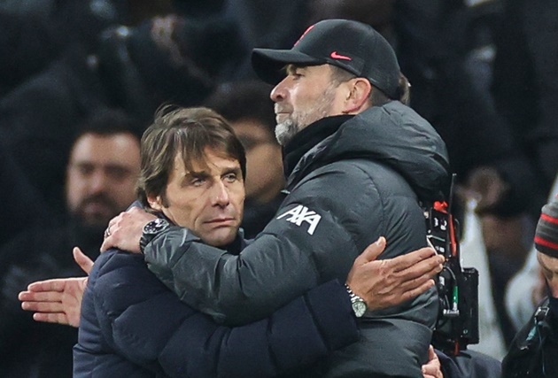 Jurgen Klopp và Antonio Conte có chung quan điểm về vòng bán kết cúp Liên đoàn Anh