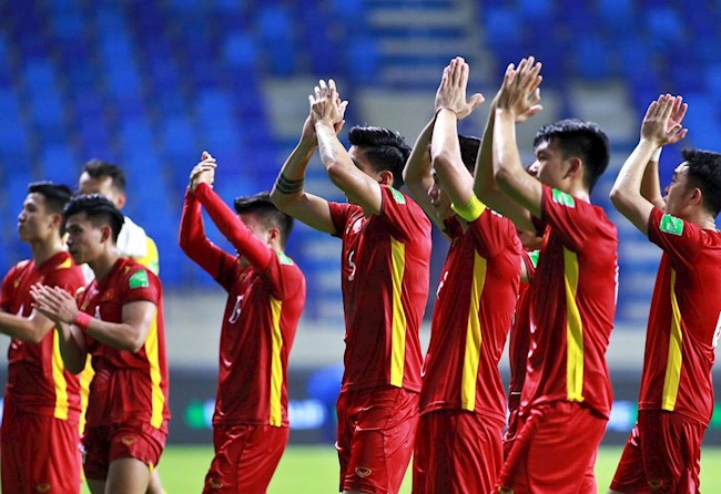 Đoàn Văn Hậu an ủi ĐT Việt Nam sau thất bại ở AFF Cup 2020