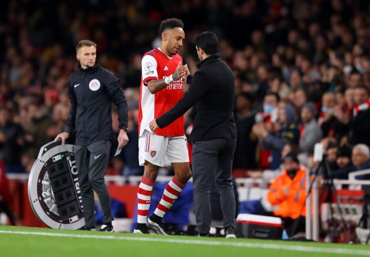 Mikel Arteta tiết lộ tình hình của Aubameyang