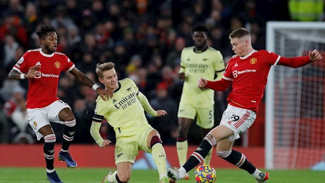 Arsenal để thua MU với tỷ số 2-3 Arsenal để thua MU với tỷ số 2-3