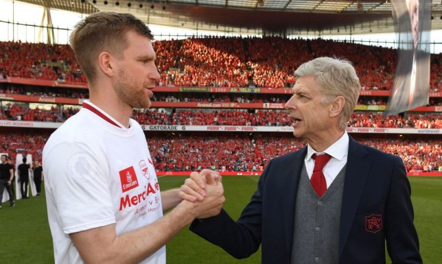 Per Mertesacker nói về kế hoạch mua sắm của Arsenal