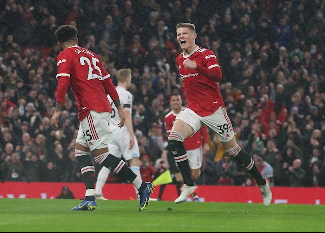 McTominay đưa MU vươn lên dẫn bàn từ sớm McTominay đưa MU vươn lên dẫn bàn từ sớm