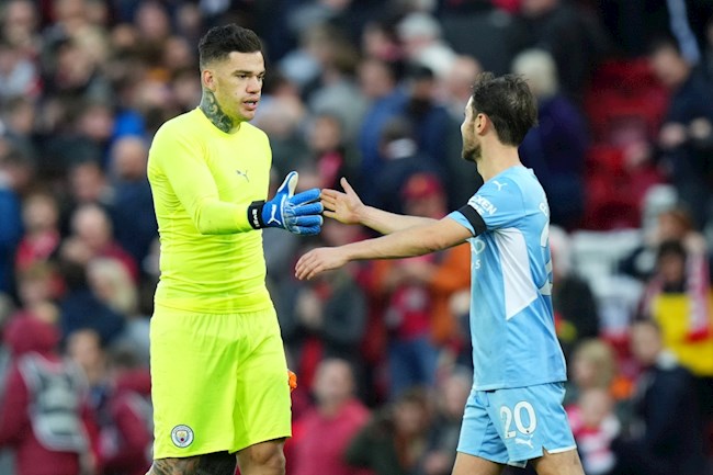 Ederson đánh giá cao Bernardo Silva Ederson đánh giá cao Bernardo Silva
