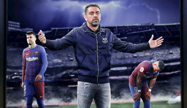 Lụn bại ở Champions League mở ra chương mới cho Xavi và các học trò