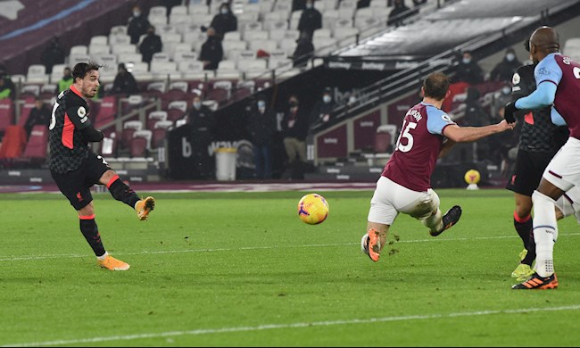 Cả hiệp 1, số cơ hội ăn bàn mà Liverpool tạo ra không nhiều