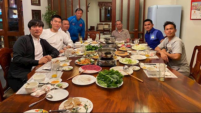 Kiatisuk tiết lộ món ăn yêu thích trong dịp Tết tại Việt Nam hình ảnh Kiatisuk tiết lộ món ăn yêu thích trong dịp Tết tại Việt Nam hình ảnh