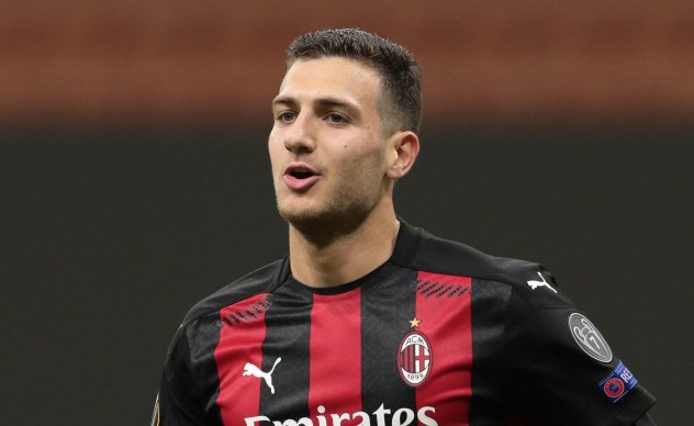 Điểm tin bóng đá tối 102 Milan muốn mua đứt sao bị MU ruồng rẫy hình ảnh Điểm tin bóng đá tối 102 Milan muốn mua đứt sao bị MU ruồng rẫy hình ảnh