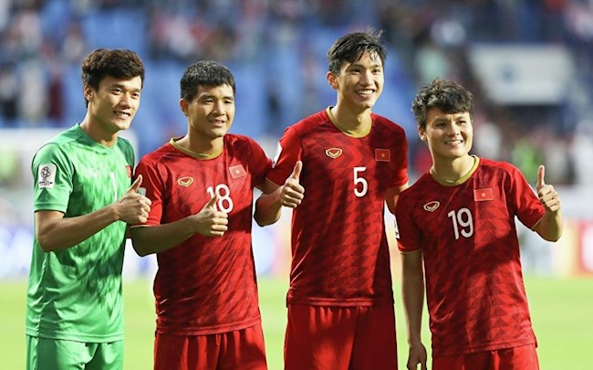 HLV Lê Thụy Hải bi quan về cơ hội thành công của Quang Hải hình ảnh