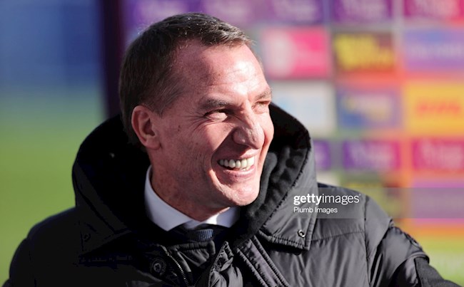 HLV Brendan Rodgers cười tít mắt khi lần đầu đánh bại Liverpool hình ảnh